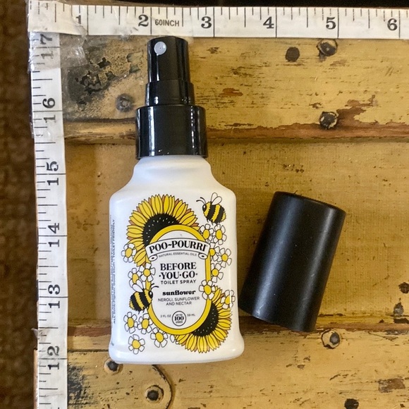 POO-POURRI BATHROOM TOILET SPRAY AIR FRESH SUNFLOWER FULL SIZE 2 Fl Oz - Picture 3 of 13